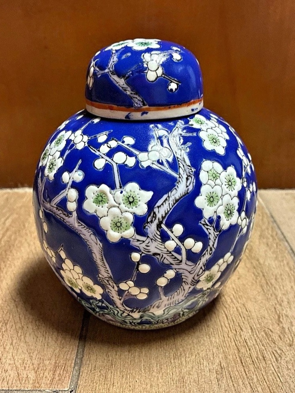 Blue, White & green floral ginger jar w/ lid
